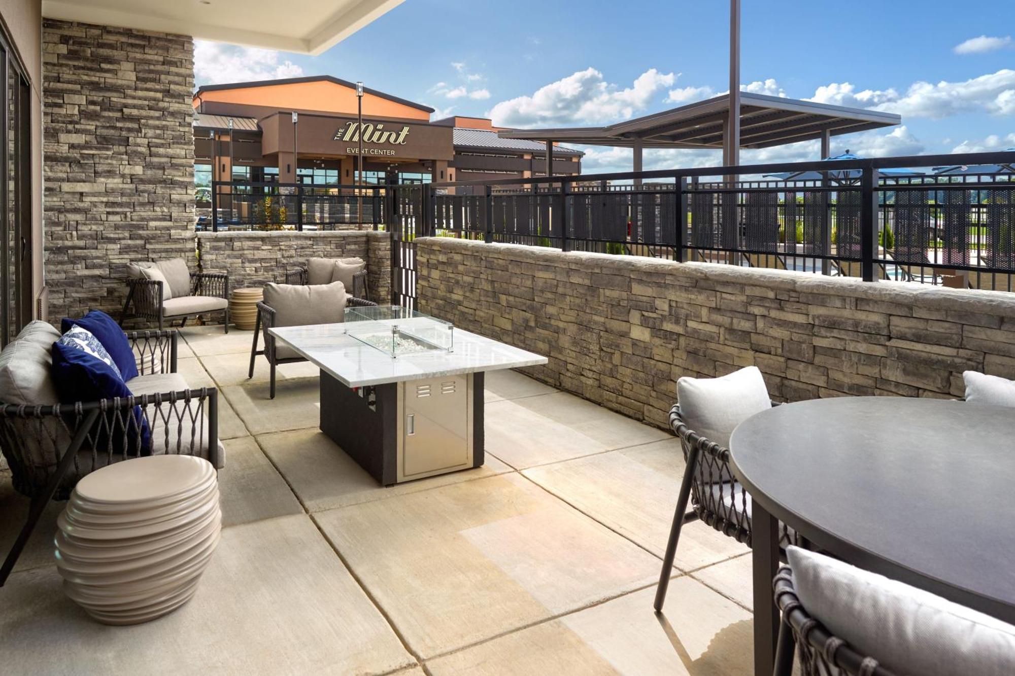 Springhill Suites By Marriott Franklin Mint Extérieur photo